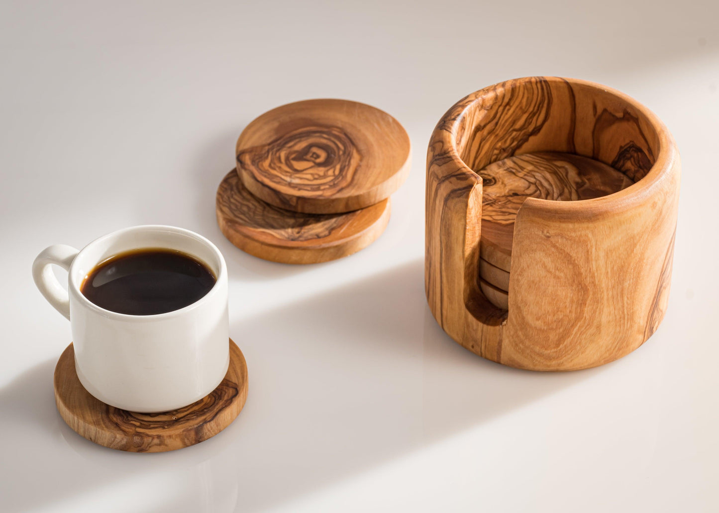 Ensemble de Sous-Verres en Bois d'Olivier avec Porte-Sous-Verres