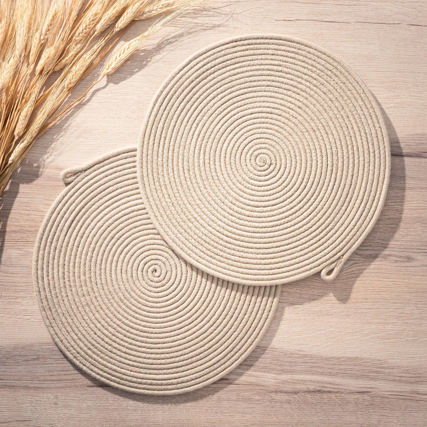 Lot de 2 Sets de Table Beiges DARIDO 32cm - Mélange de Coton, Chic et Durable