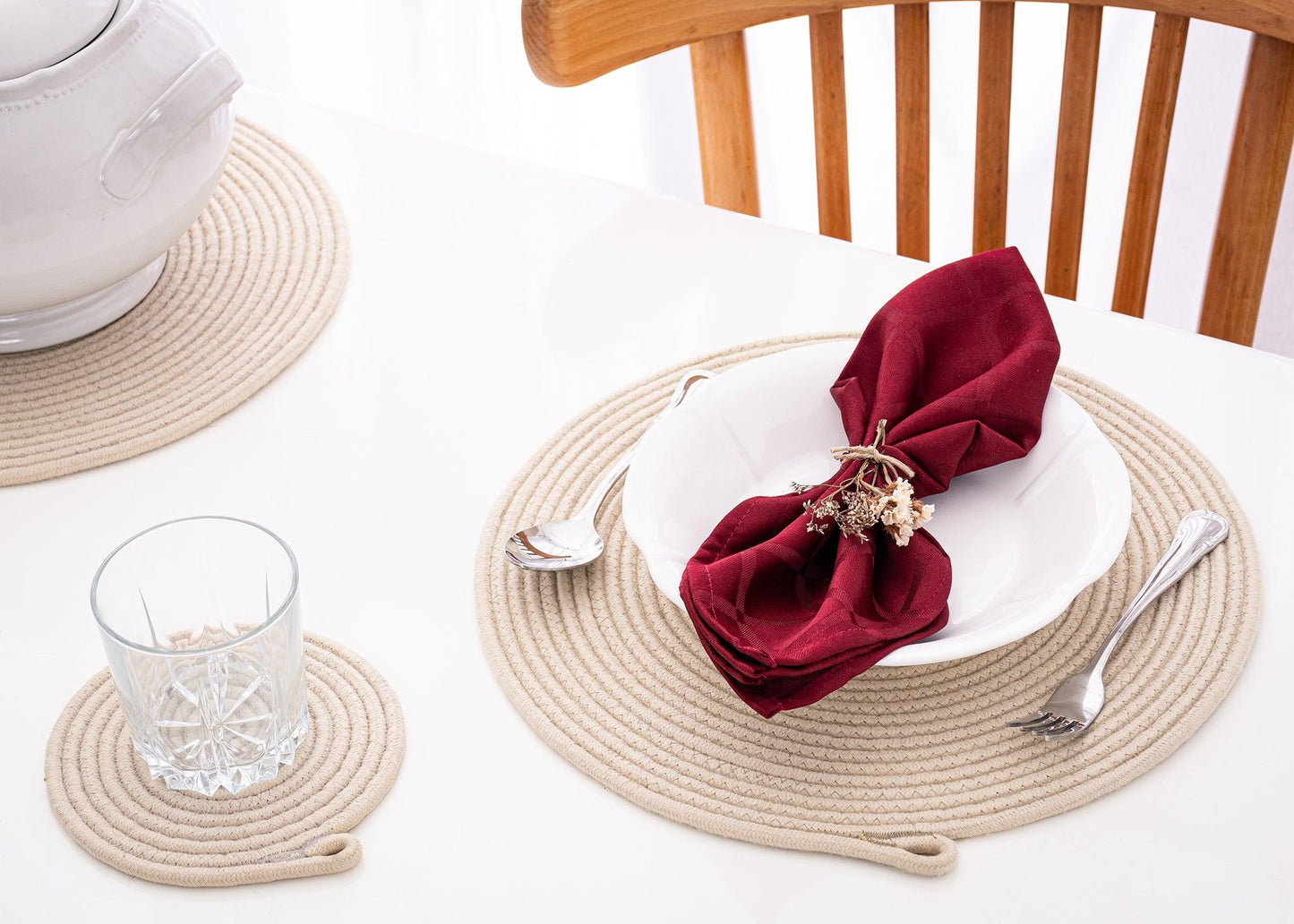 Lot de 2 Sets de Table Beiges DARIDO 32cm - Mélange de Coton, Chic et Durable