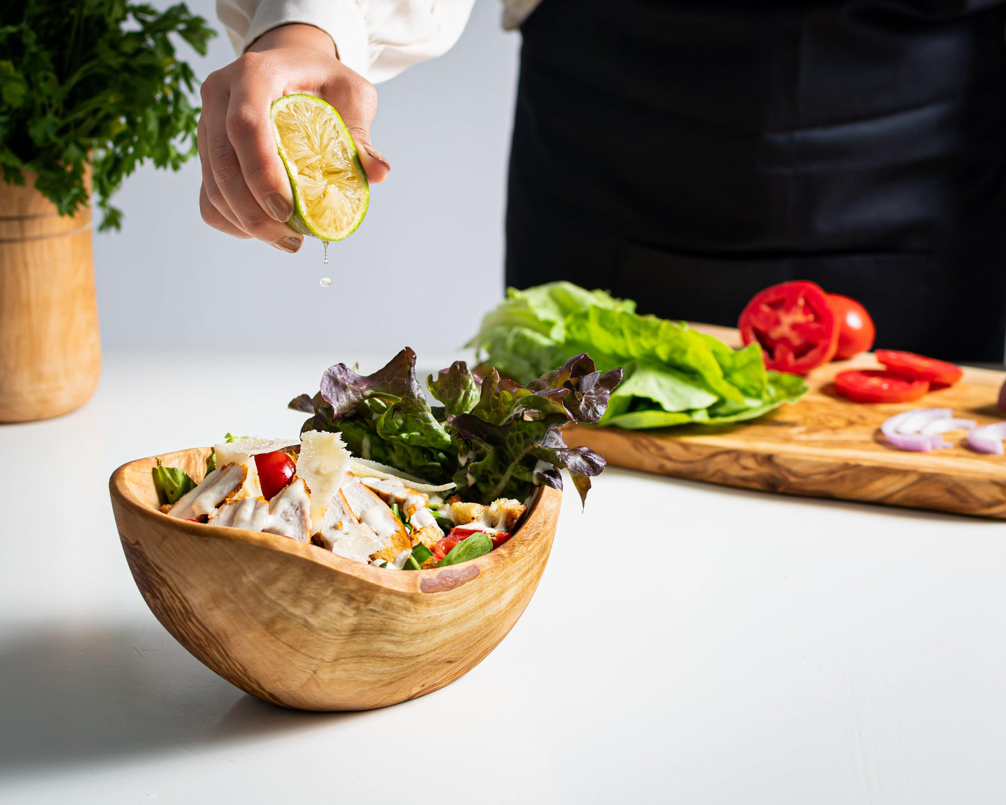 Bol Ovale Rustique en Bois d'Olivier avec Couverts à Salade